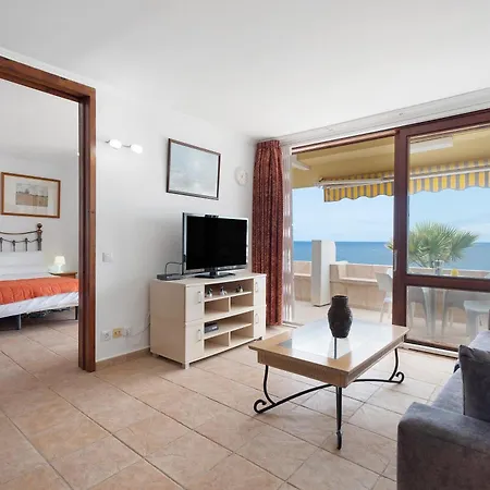 Apto 108 Wonder Located In Front Of The Sea With Swimming Pool Apartment